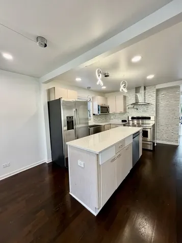 2842 Rhodes Avenue Melrose Park IL 60164