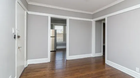 4004 North Avers Avenue Chicago IL 60618