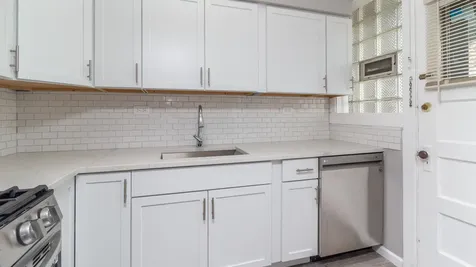 4004 North Avers Avenue Chicago IL 60618