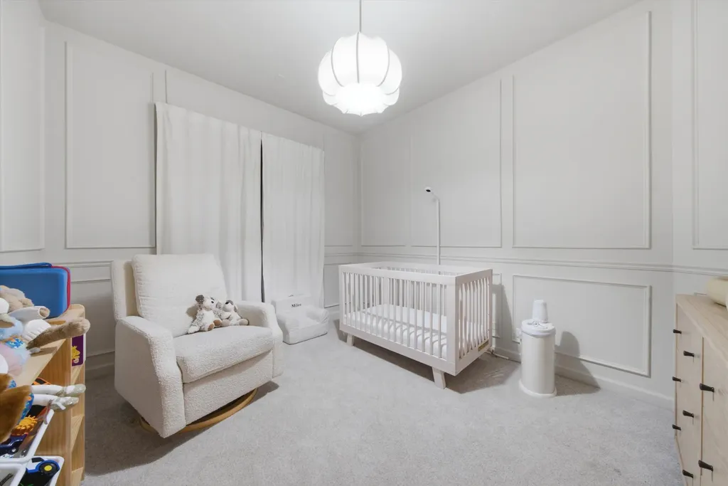 1109 West Cornelia Avenue Chicago IL 60657