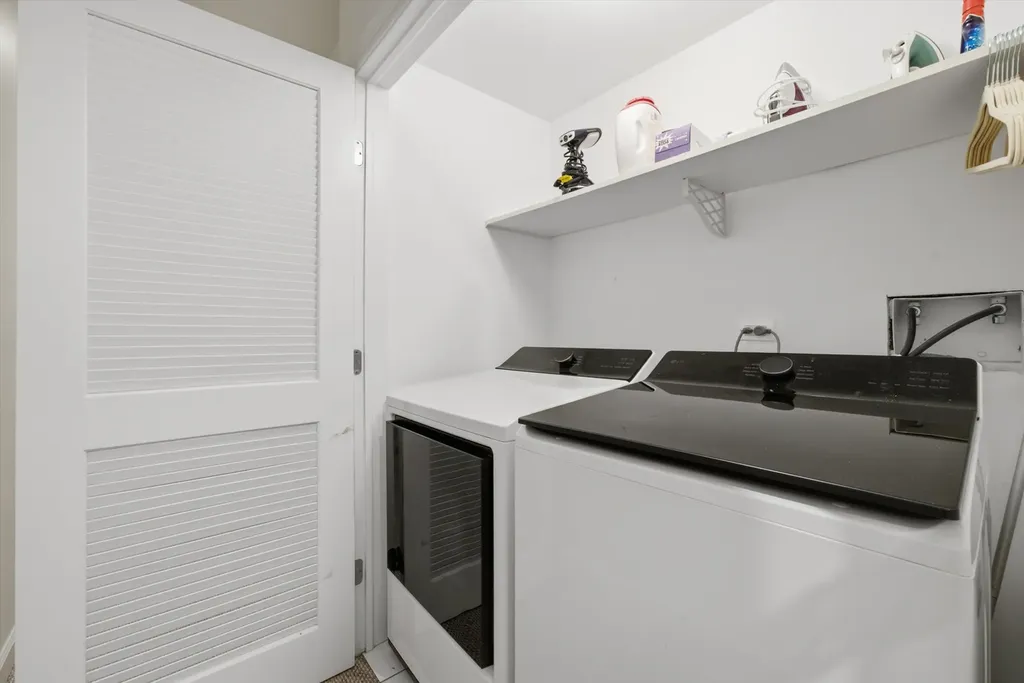 1109 West Cornelia Avenue Chicago IL 60657