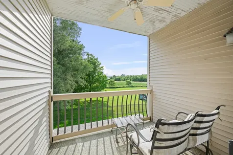 463 40TH Street East Moline IL 61244