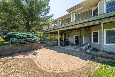 463 40TH Street East Moline IL 61244