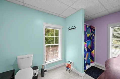 463 40TH Street East Moline IL 61244