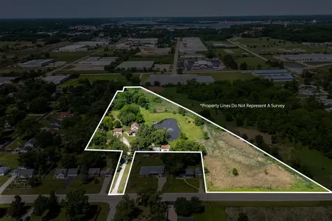 463 40TH Street East Moline IL 61244