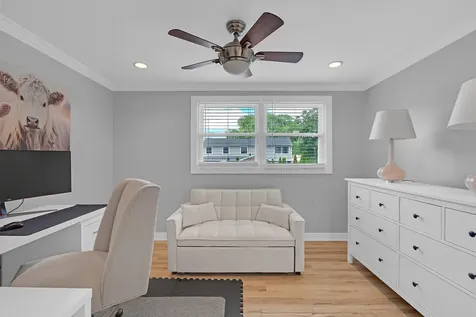 210 West Pickwick Road Arlington Heights IL 60005