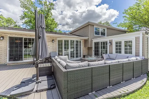210 West Pickwick Road Arlington Heights IL 60005