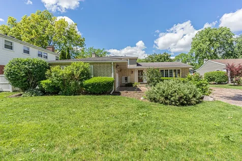 210 West Pickwick Road Arlington Heights IL 60005