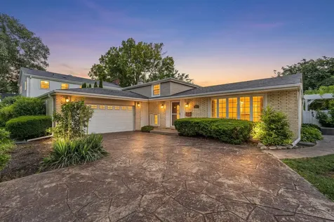 210 West Pickwick Road Arlington Heights IL 60005