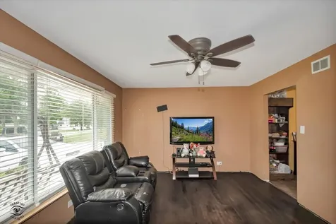 5115 158TH Street Oak Forest IL 60452