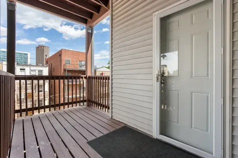 3739 North Wilton Avenue Chicago IL 60613