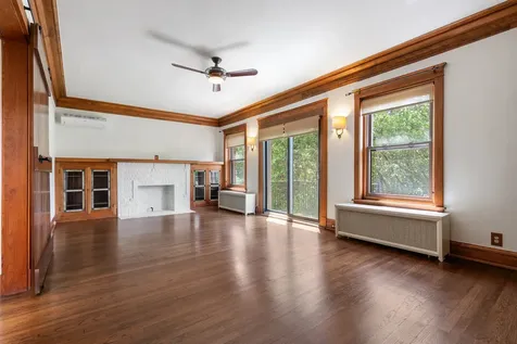 3739 North Wilton Avenue Chicago IL 60613