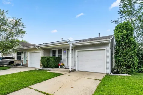 1110 Riverwood Drive Algonquin IL 60102