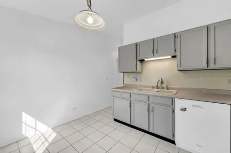 1110 Riverwood Drive Algonquin IL 60102