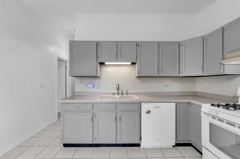 1110 Riverwood Drive Algonquin IL 60102
