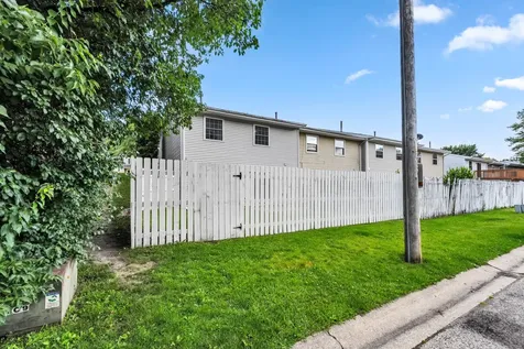 1110 Riverwood Drive Algonquin IL 60102