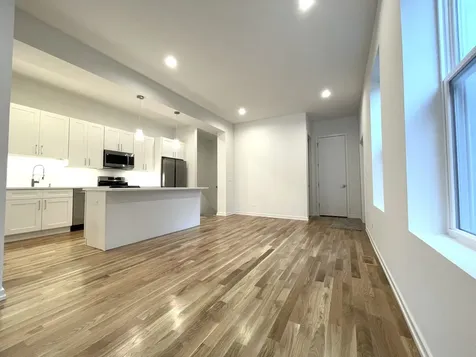 822 North Winchester Avenue Chicago IL 60622
