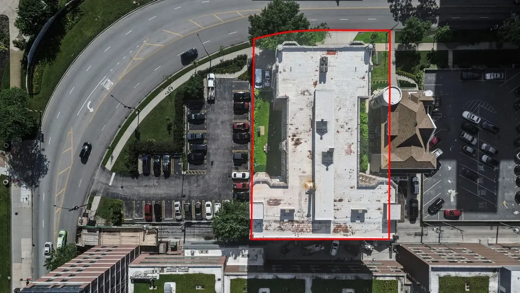6334 North Sheridan Road Chicago IL 60660