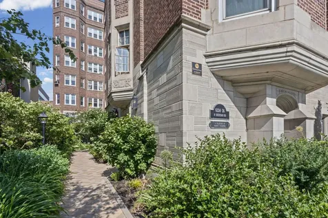 6334 North Sheridan Road Chicago IL 60660