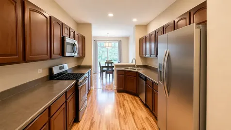 406 Pine Lake Circle Vernon Hills IL 60061