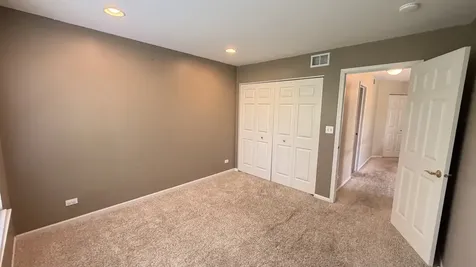 406 Pine Lake Circle Vernon Hills IL 60061
