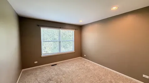 406 Pine Lake Circle Vernon Hills IL 60061
