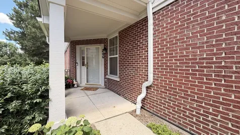 406 Pine Lake Circle Vernon Hills IL 60061