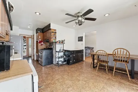 15342 Dobson Avenue South Holland IL 60473