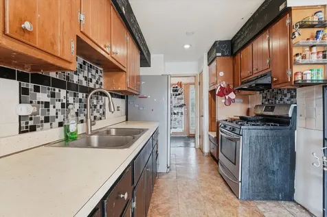 15342 Dobson Avenue South Holland IL 60473