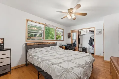 15342 Dobson Avenue South Holland IL 60473