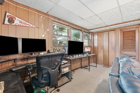 15342 Dobson Avenue South Holland IL 60473