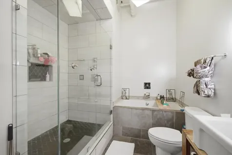 1727 South Indiana Avenue Chicago IL 60616