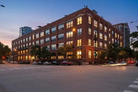 1727 South Indiana Avenue Chicago IL 60616