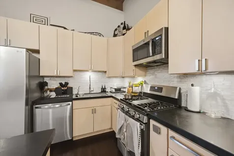 1727 South Indiana Avenue Chicago IL 60616