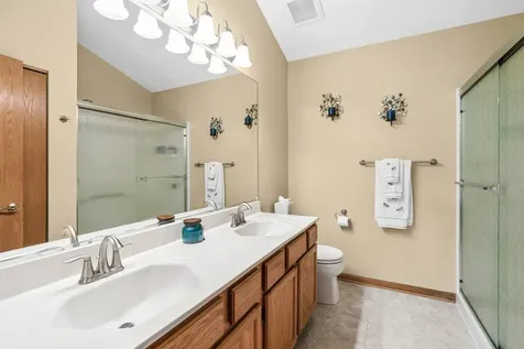 225 East Brittany Lane Hainesville IL 60030
