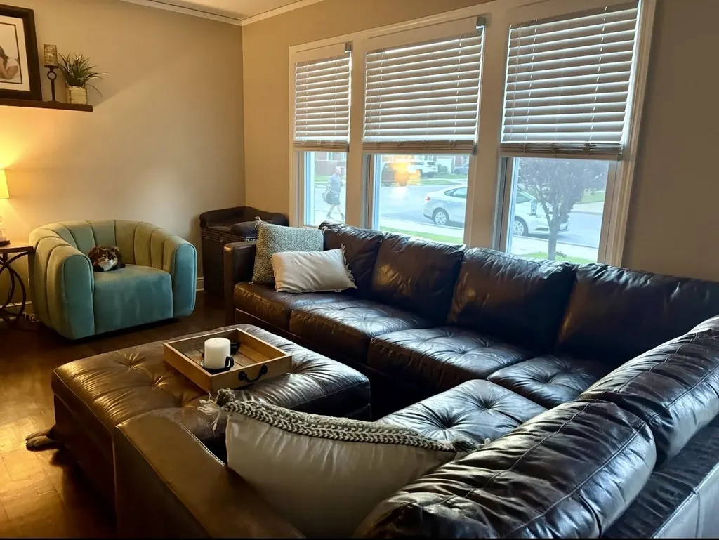 3855 West 109th Place Chicago IL 60655