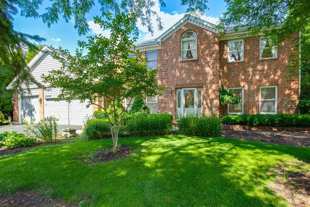 4N411 Trinity Lane West Chicago IL 60185