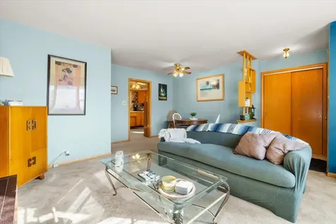 11043 Boeger Court Westchester IL 60154