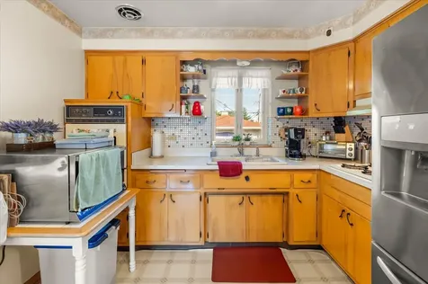 11043 Boeger Court Westchester IL 60154