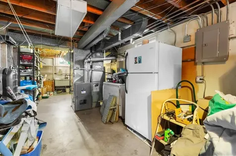 11043 Boeger Court Westchester IL 60154