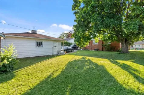 11043 Boeger Court Westchester IL 60154