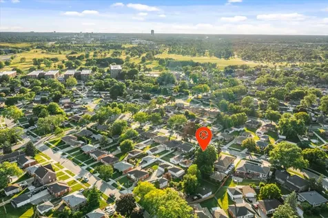 11043 Boeger Court Westchester IL 60154