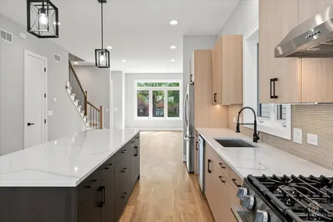 5228 South Mason Avenue Chicago IL 60638