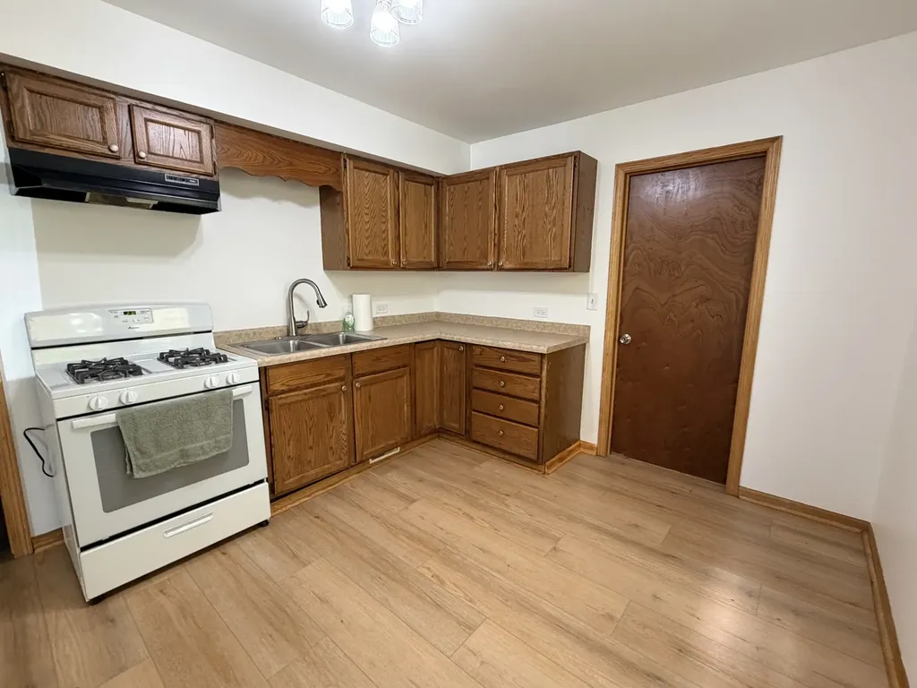 602 South State Street Lockport IL 60441