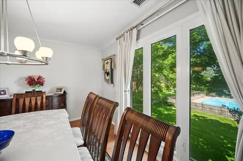 3741 Mission Hills Road Northbrook IL 60062