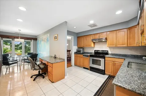 3741 Mission Hills Road Northbrook IL 60062