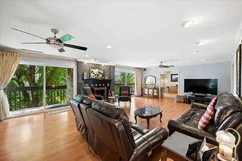 3741 Mission Hills Road Northbrook IL 60062