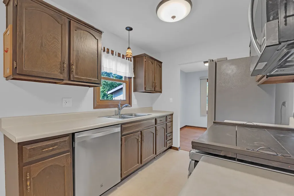 1526 Sycamore Lane Aurora IL 60504