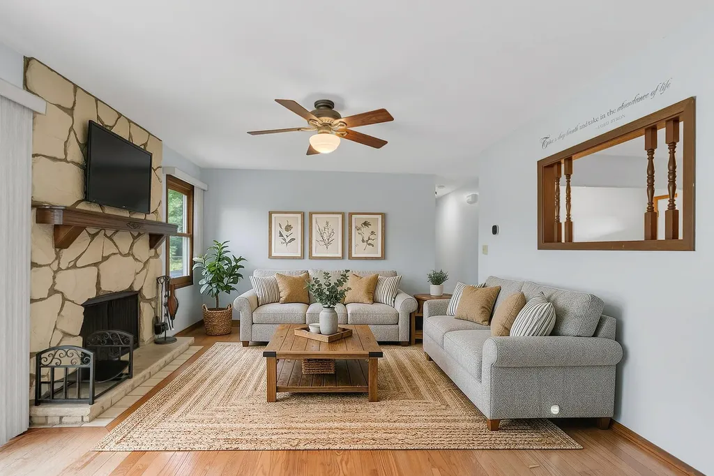 1526 Sycamore Lane Aurora IL 60504