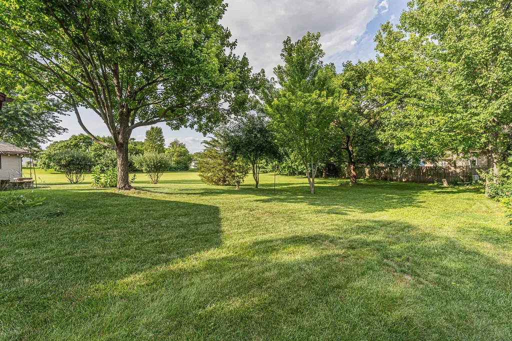 1526 Sycamore Lane Aurora IL 60504